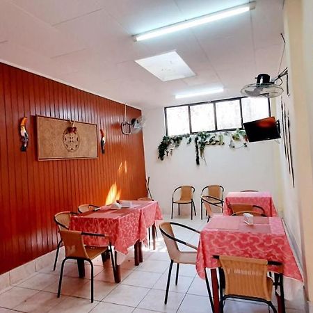 Hostal Huayruro Iquitos Zewnętrze zdjęcie